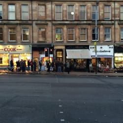 I J Mellis - Just a wee queue at I. J. Mellis today #christmas #cheese