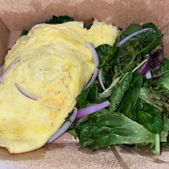 Americana - Sonoma Omelete..spinach, mushrooms, cheese, onions, bacon and side salad. - American Near Me - Santa Rosa, California