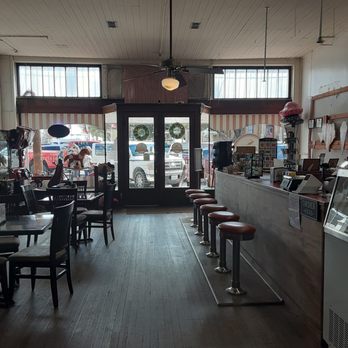Llano River Creamery and Kitchen - Ice Cream & Frozen Yogurt Near Me - Llano, Texas Llano River Creamery and Kitchen - Ice Cream & Frozen Yogurt Near Me - Llano, Texas