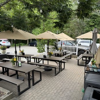 Jayd Bun - Outdoor eating area - Chinese Near Me - South Kingstown, Rhode Island Jayd Bun - Outdoor eating area - Chinese Near Me - South Kingstown, Rhode Island