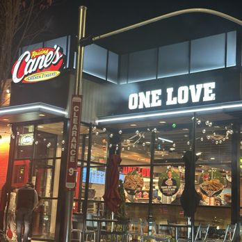 Raising Cane's Chicken Fingers - Chicken Shop Near Me - Indianapolis, Indiana