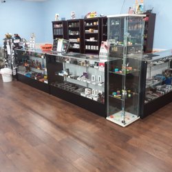 Maxs Vape Shop - Just finished remodeling!