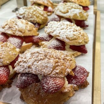 Paris Baguette - Bakeries Near Me - Niles, Illinois Paris Baguette - Bakeries Near Me - Niles, Illinois