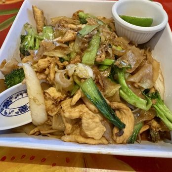 Indochine - Pad See U (Chicken) - Asian Fusion Near Me - Wilmington, North Carolina