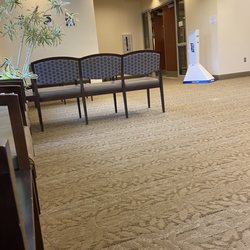 Cardiology Associates of Michigan - Large waiting room