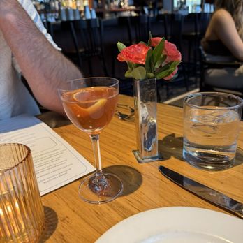 Q Restaurant & Bar - New American Near Me - Portland, Oregon