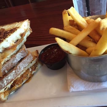 Kelseys Original Roadhouse - Comfort Food Near Me - Bowmanville, Ontario