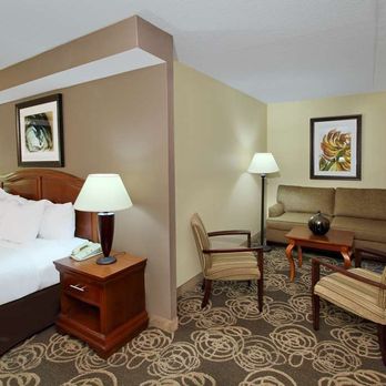 DoubleTree by Hilton Hotel Mahwah - Guest room - Hotels Near Me - Mahwah, New Jersey DoubleTree by Hilton Hotel Mahwah - Guest room - Hotels Near Me - Mahwah, New Jersey
