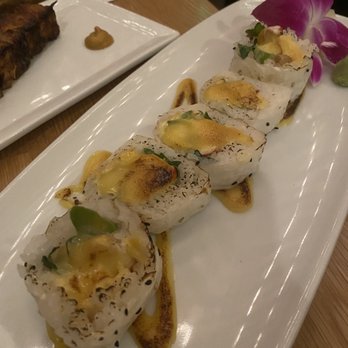 Taisho - Lobster roll - Sushi Bars Near Me - Sherman Oaks, California