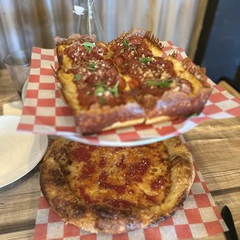 Tralia Pizza - Pizza - Pizza Near Me - Sarasota, Florida