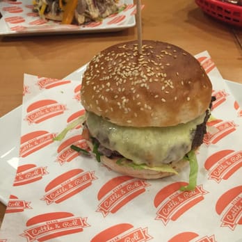 Steak, Cattle & Roll - Classic cheese burger! Still huge :o - Burgers Near Me - Glasgow, GLG