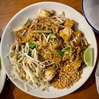 Immm Rice and Beyond - Pad Thai - Thai Near Me - Chicago, Illinois Immm Rice and Beyond - Pad Thai - Thai Near Me - Chicago, Illinois