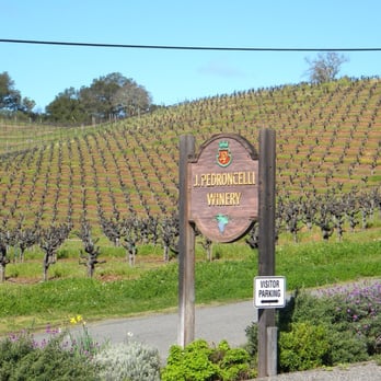 Pedroncelli Winery - Wineries Near Me - Geyserville, California