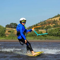 Oregon Kiteboarding - Making it look easy