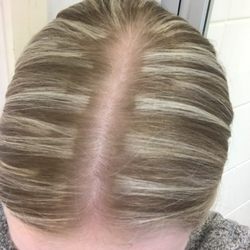 Salon Femme - Kuva otettu muutama tunti kampaamokäynnin jälkeen.