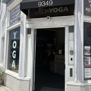 Veda Yoga Center - Yoga Near Me - Culver City, California Veda Yoga Center - Yoga Near Me - Culver City, California
