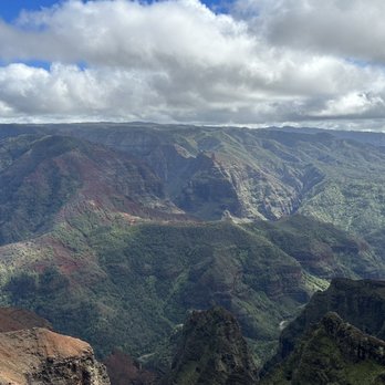 Waimea Canyon Lookout - Hiking Near Me