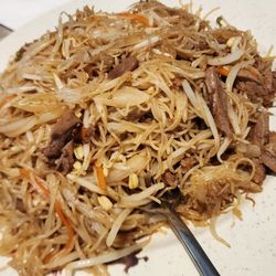 Duck with pan fried noodles