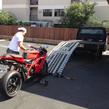 Transport Oahu Towing - Big or small, he doesn't cut corners. - Towing Near Me - Honolulu, Hawaii Transport Oahu Towing - Big or small, he doesn't cut corners. - Towing Near Me - Honolulu, Hawaii