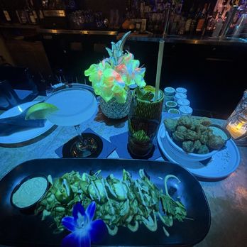 The Lobby Cocktail Lounge & Kitchen  - Food & drankssss - Cocktail Bars Near Me - Riverside, California
