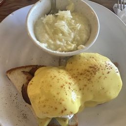 Eggs Benedict