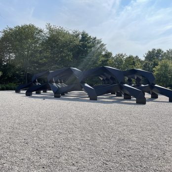 Glenstone - outdoor sculpture - Art Museums Near Me - Potomac, Maryland Glenstone - outdoor sculpture - Art Museums Near Me - Potomac, Maryland
