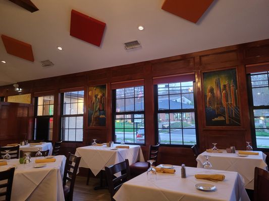 512 Bistro Bar & Restaurant by null