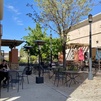 Local Kitchens - 03.20.22 outdoor patio - Burgers Near Me - Roseville, California