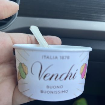 Venchi - Chocolatiers & Shops Near Me - Millburn, New Jersey