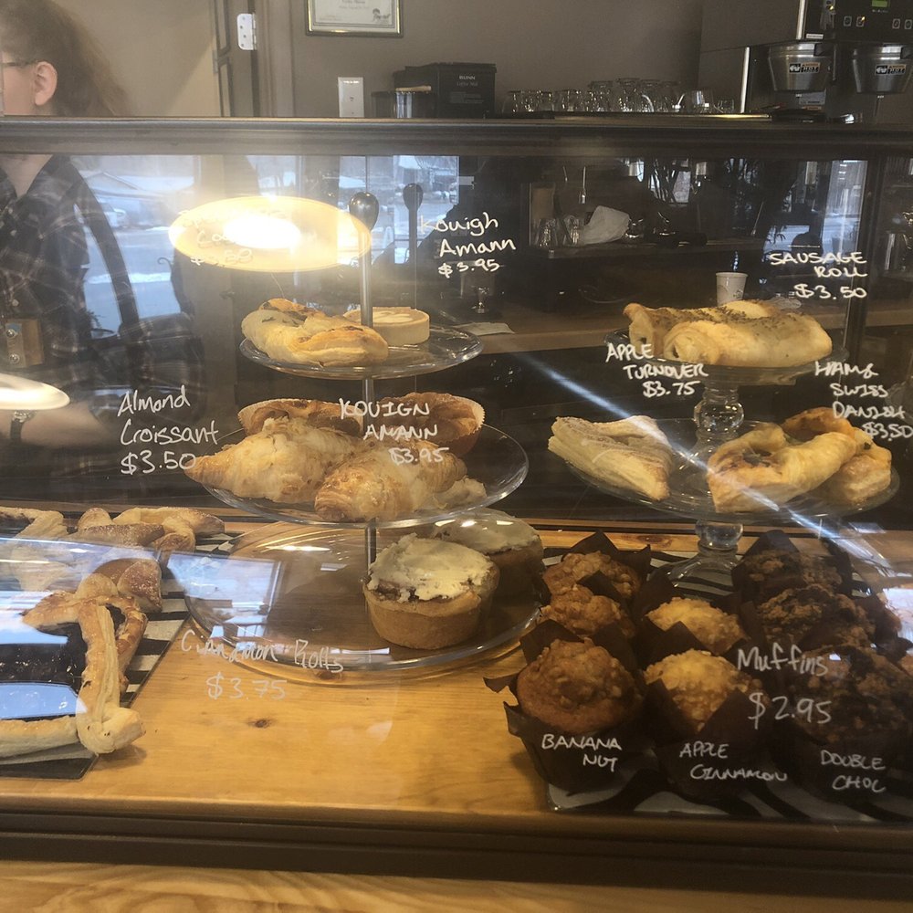 Cedar House - Coffee & Tea Near Me - Flagstaff, Arizona