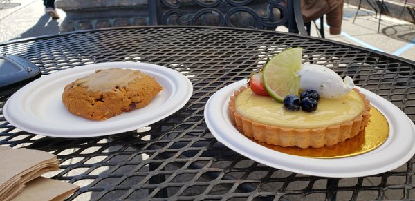 Moonside Bakery & Cafe by null