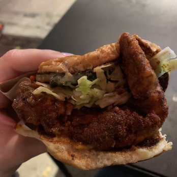 Main Chick Hot Chicken - Medium spice chicken sandwich - Chicken Shop Near Me - Pasadena, California