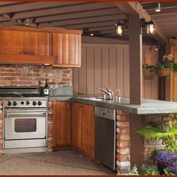 Tri-County Landscape Services - an outdoor kitchen - Landscaping Near Me - Cape Coral, Florida Tri-County Landscape Services - an outdoor kitchen - Landscaping Near Me - Cape Coral, Florida