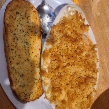 Mike's Clam Shack - Lobster mac and cheese - Seafood Near Me - Wells, Maine Mike's Clam Shack - Lobster mac and cheese - Seafood Near Me - Wells, Maine