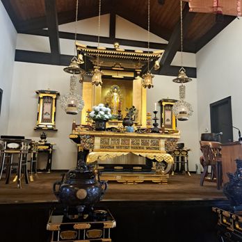 Midwest Buddhist Temple - Tranquil stage for praying - Buddhist Temples Near Me - Chicago, Illinois Midwest Buddhist Temple - Tranquil stage for praying - Buddhist Temples Near Me - Chicago, Illinois