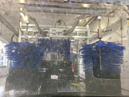 Sudz Express Car Wash 3