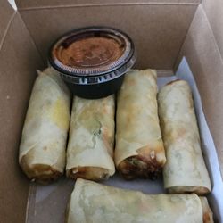 Yummy Thai - Fried egg roll!