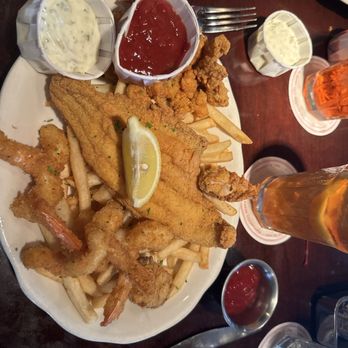 Pappadeaux Seafood Kitchen - Other half of Pappadeaux Platter - Seafood Near Me - Richardson, Texas Pappadeaux Seafood Kitchen - Other half of Pappadeaux Platter - Seafood Near Me - Richardson, Texas