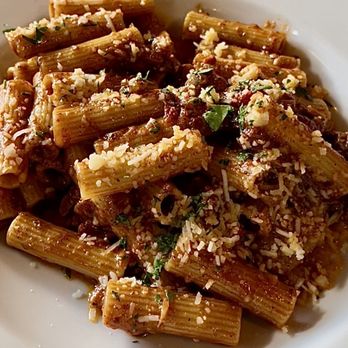 Fete - Daily Special Beef Ragu- Braised short ribs in pasta with tomato compote, Parmesan olive oil - New American Near Me - Honolulu, Hawaii Fete - Daily Special Beef Ragu- Braised short ribs in pasta with tomato compote, Parmesan olive oil - New American Near Me - Honolulu, Hawaii