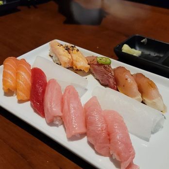 EAT'S SUSHI - Sushi Bars Near Me - Costa Mesa, California
