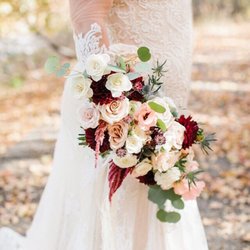Dancing Daisies Floral - Bridal bouquet