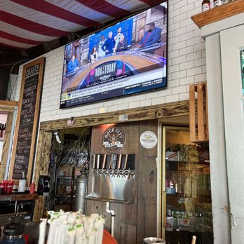 Tap & Still - Inside bar - Chicken Wings Near Me - Havensight, Virgin Islands