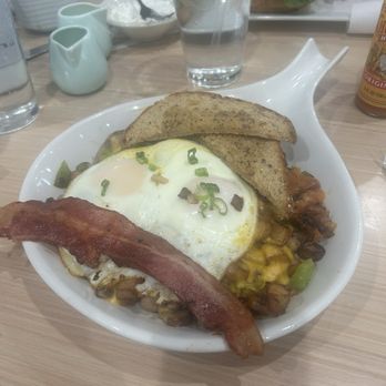Aroma Cafe - Skillet - Acai Bowls Near Me - Santaquin, Utah