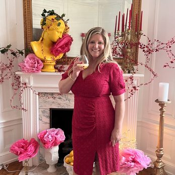European Style Manicure - Nail Salons Near Me - Mobile, Alabama European Style Manicure - Nail Salons Near Me - Mobile, Alabama