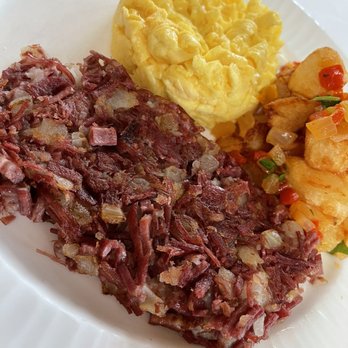 The Circle at The Breakers - Corned Beef Hash and Eggs but requested scrambled eggs instead of poached eggs and a bagel with cream cheese instead of toast - Breakfast & Brunch Near Me - Palm Beach, Florida