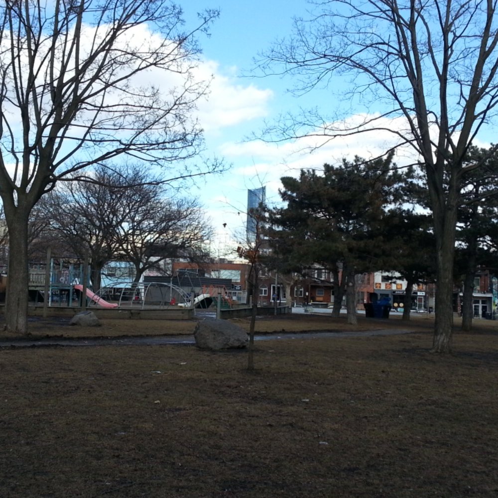 Bellevue Square Park - Parks Near Me - Toronto, Ontario Bellevue Square Park - Parks Near Me - Toronto, Ontario