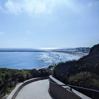 Gina's Pizza - Pizza beer and watching the waves - Pizza Near Me - Corona Del Mar, California Gina's Pizza - Pizza beer and watching the waves - Pizza Near Me - Corona Del Mar, California