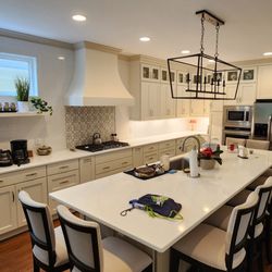 Wrightway Cabinets and Trim - Kitchen remodel with beautiful cabinets and countertops