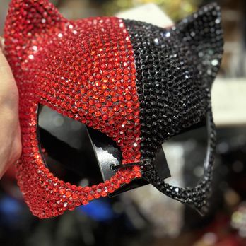 Masquerade Costume Hire - Diamond Cat mask - Costumes Near Me - Kew, VIC Masquerade Costume Hire - Diamond Cat mask - Costumes Near Me - Kew, VIC