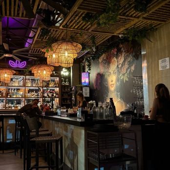 Alma Rosa - The bar inside - Mexican Near Me - Miami, Florida